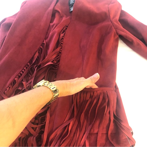 NWT INC Stunning FULL length sleeve Vegan Suede Ruby Red Fringe jacket - Picture 6 of 10